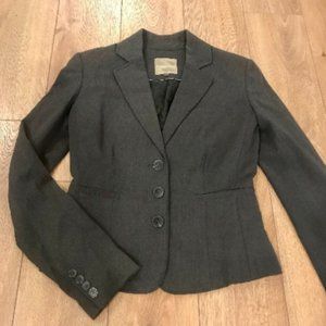 Soft Charcoal Gray Single-Breasted Blazer Jacket with Contrast Lining Size 2